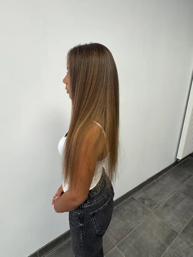 Brushing lissé sur cheveux longs